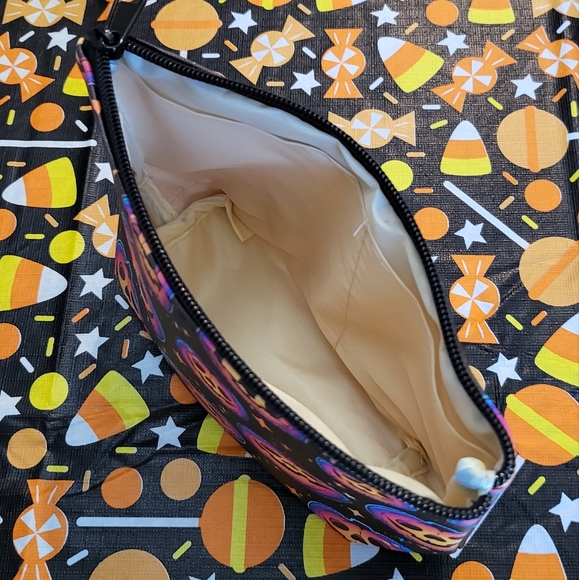 Jack-o-Lantern Makeup Bag - Picture 2 of 3